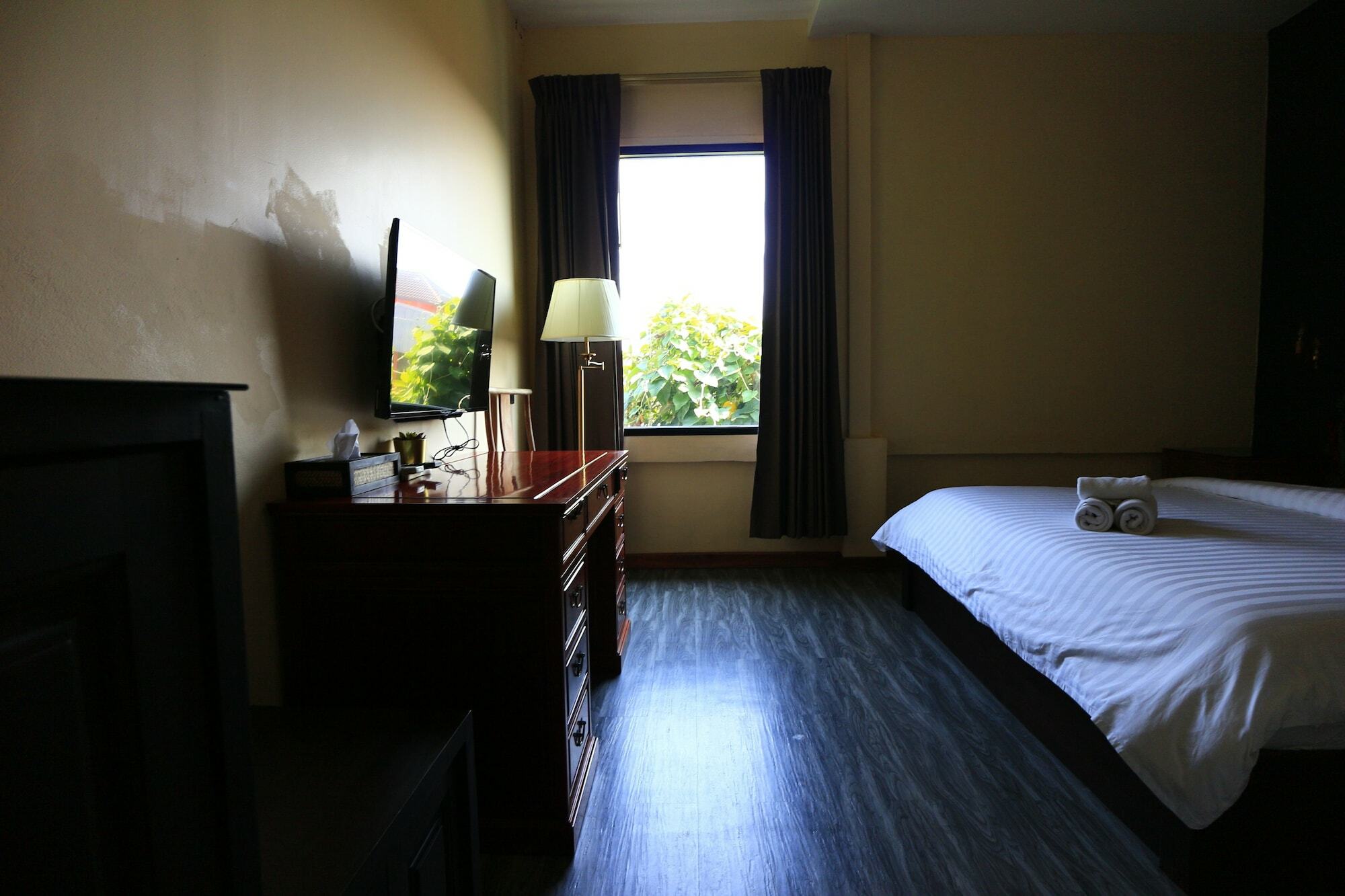 Hotel Yadana Chiangmai Chiang Mai Esterno foto