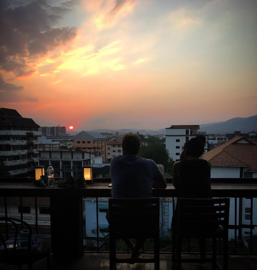 Hotel Yadana Chiangmai Chiang Mai Esterno foto